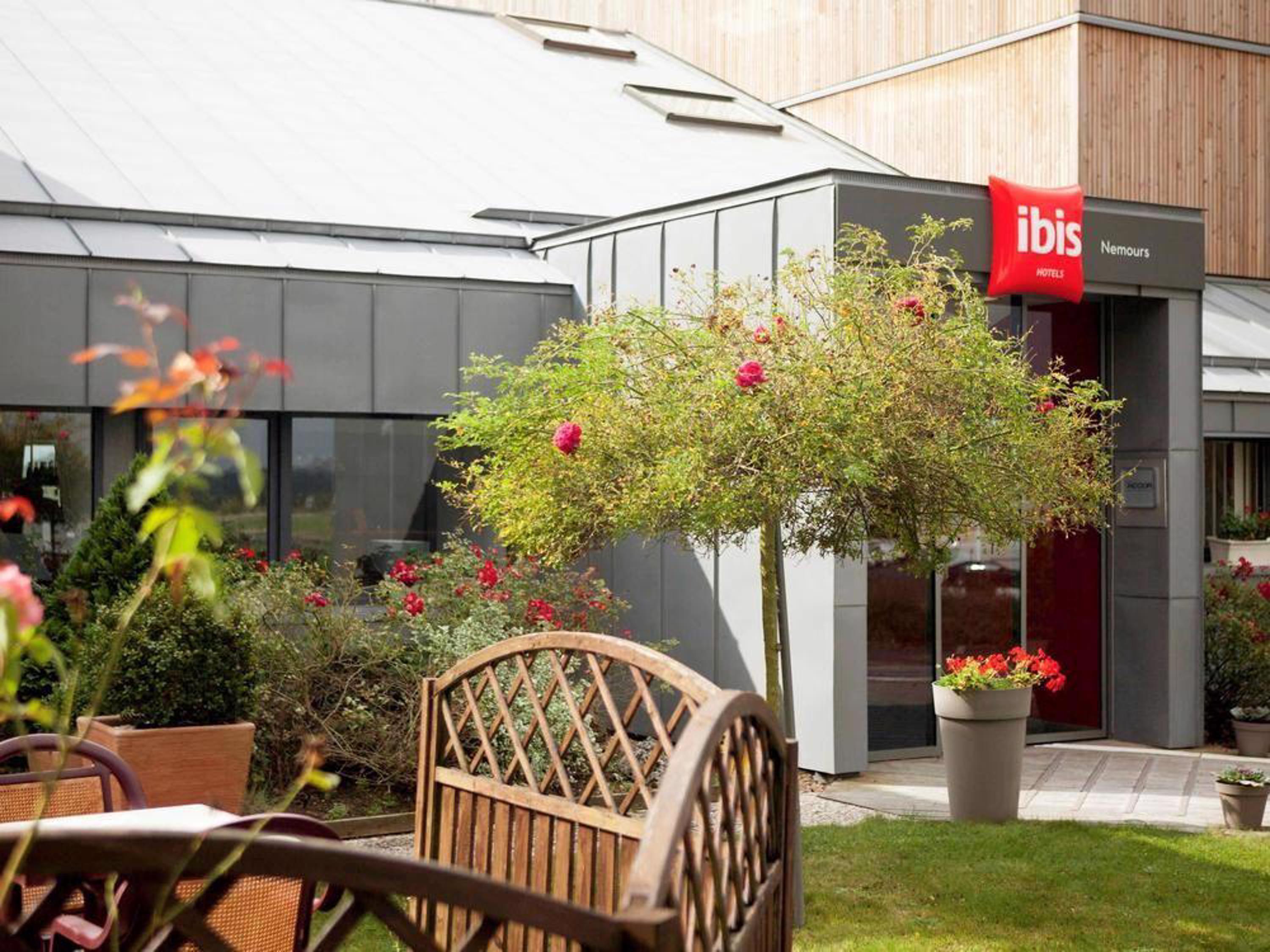 Hotel Ibis Nemours Exteriér fotografie